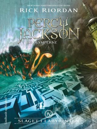 Omslaget til Slaget i labyrinten af Rick Riordan